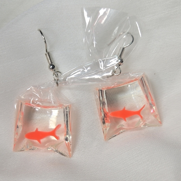 UNIQUE Orange Fish in Bag Earrings - Picture 1 of 3